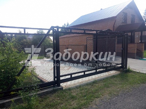 Откатные ворота из рабицы